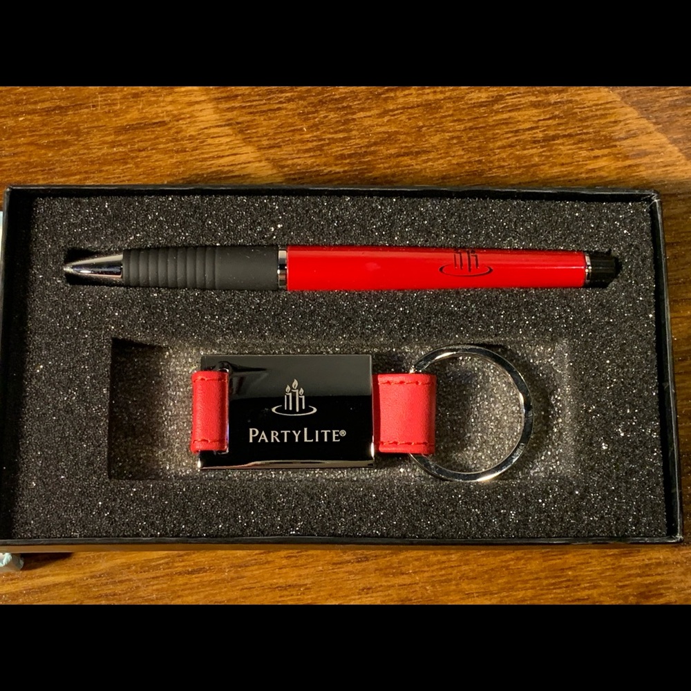 PartyLite Consultant Pen & Keychain